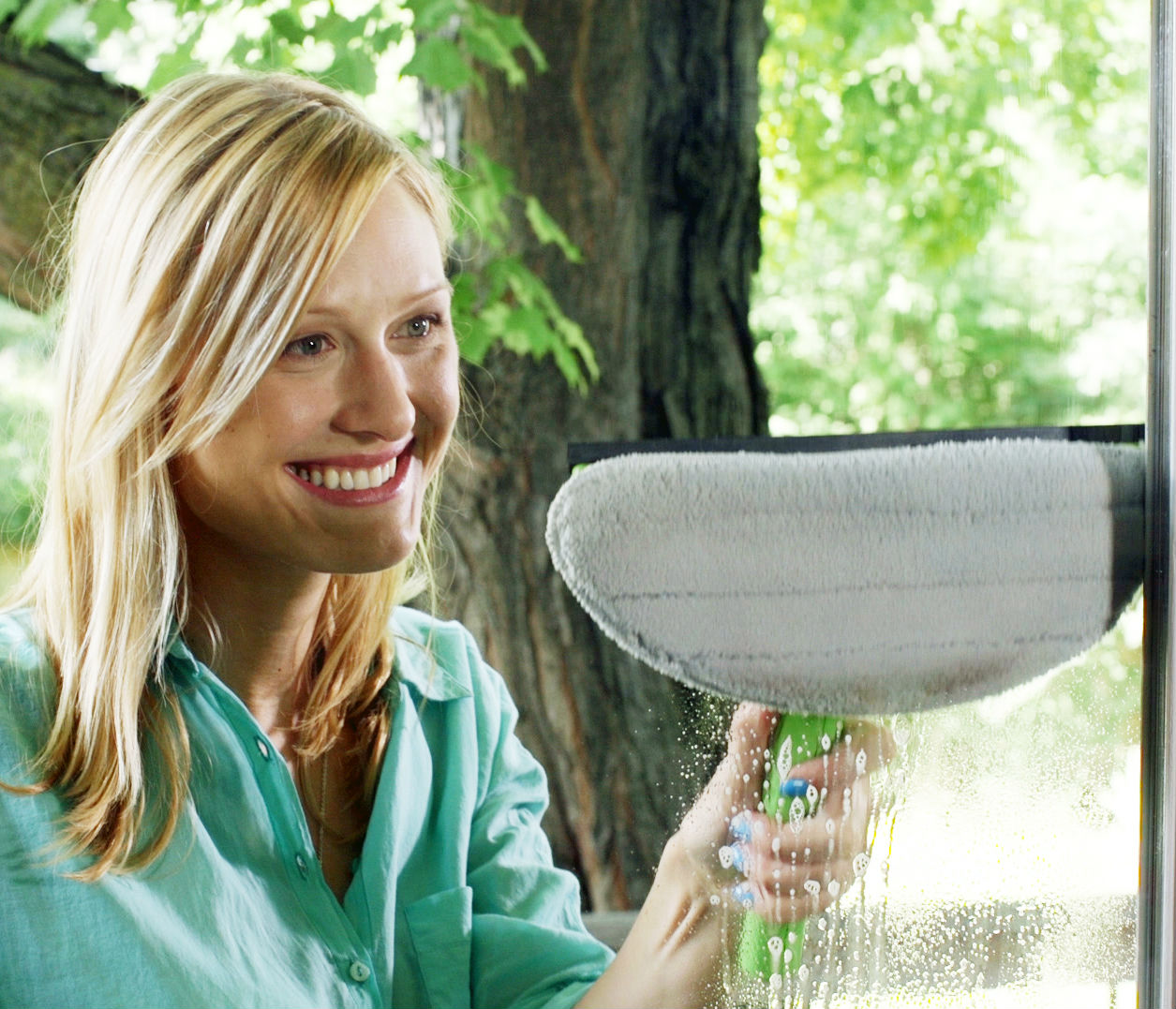 Aparat de curățat geamuri cu pulverizator Max Window Cleaner